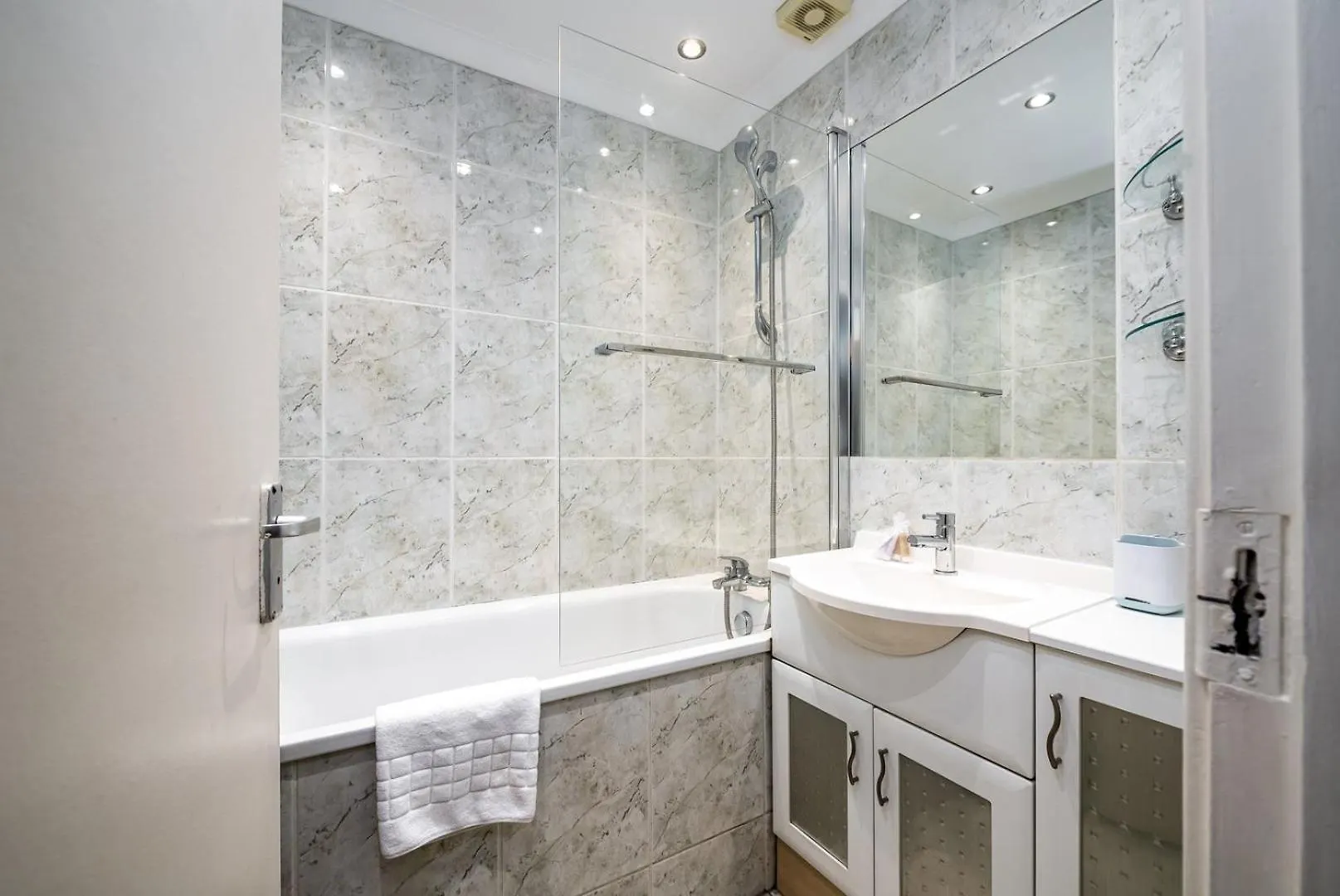 Guestready - Lovely Getaway In Londyn 0*,